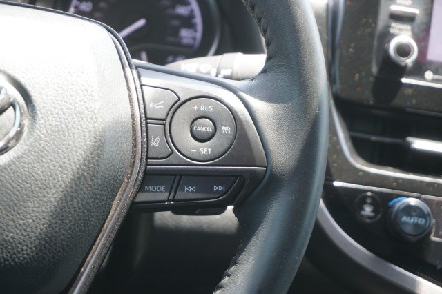 Used 2024  Toyota SE image 22