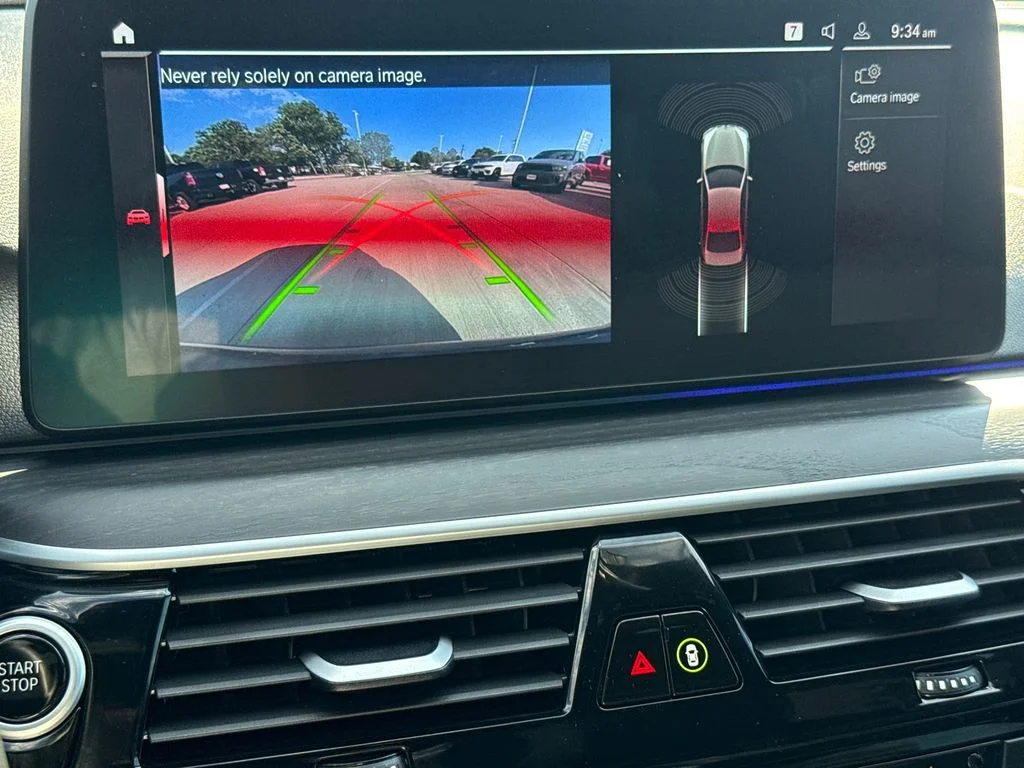 Used 2022 Gray BMW 530e iPerformance image 27