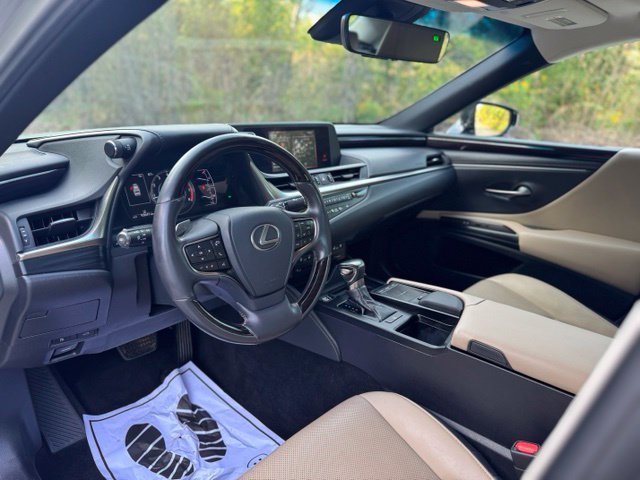 Used 2020 Beige Metallic Lexus 350 image 9