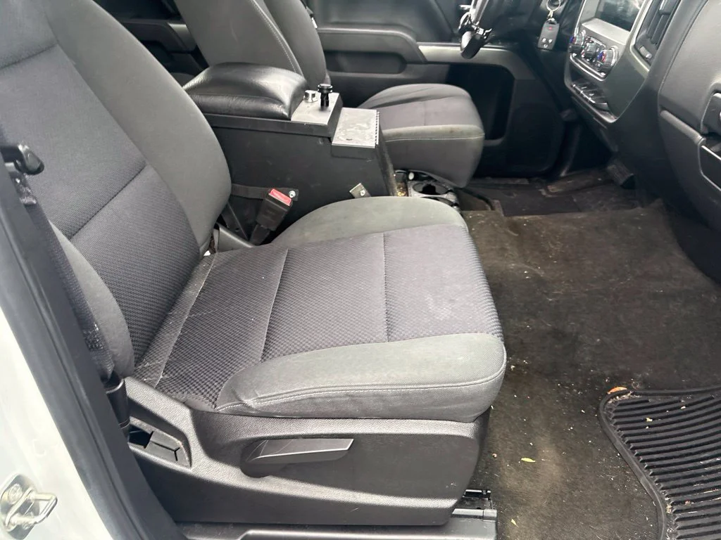 Used 2017 White Chevrolet LT image 26