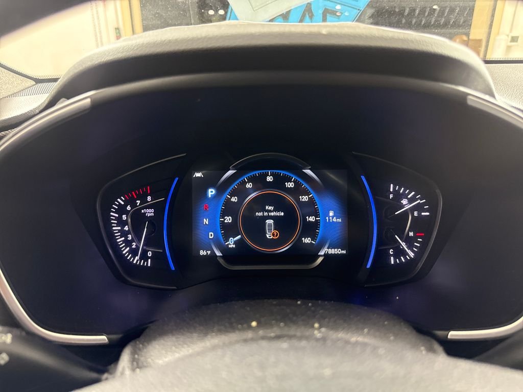 Used 2019 Red Hyundai Ultimate image 18