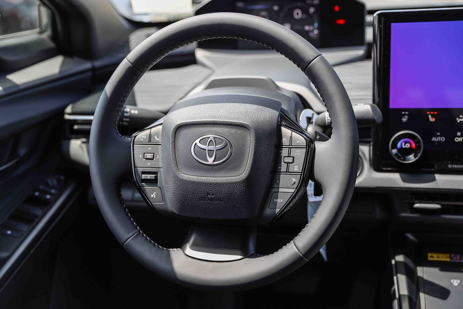 New 2026 Overcast Toyota  SE image 15