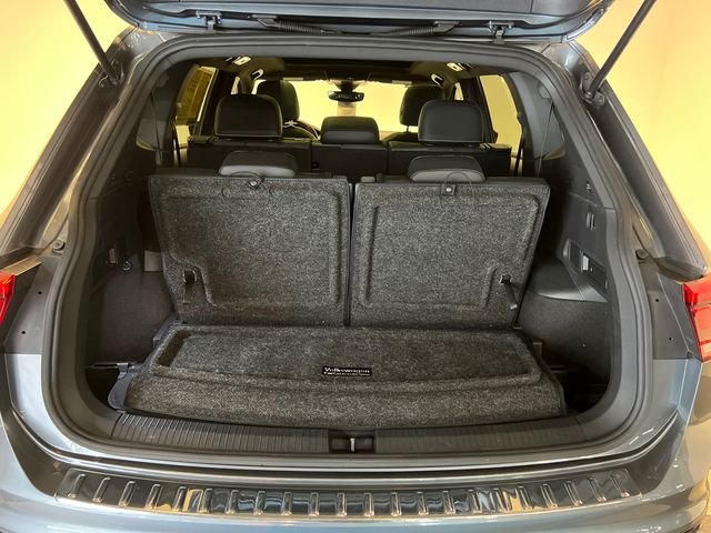 Certified Used 2023 Gray Volkswagen 2.0T SE R-Line Black image 5