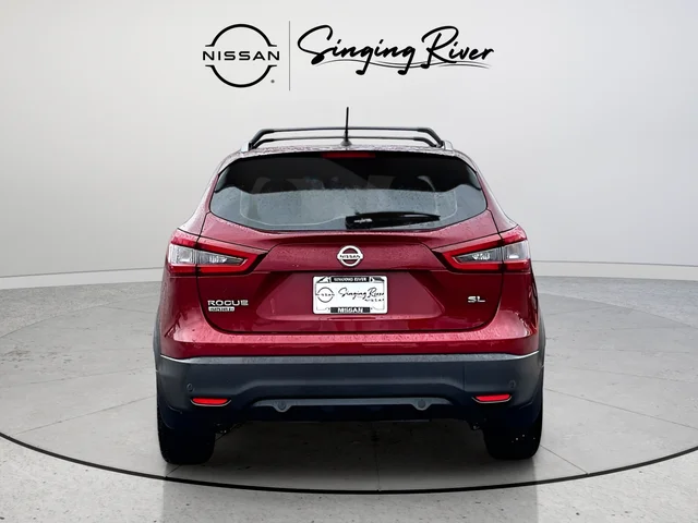 Used 2022 Red Nissan SL image 5