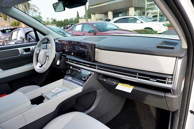 2026 Hyundai Santa Fe SE - Photo 12