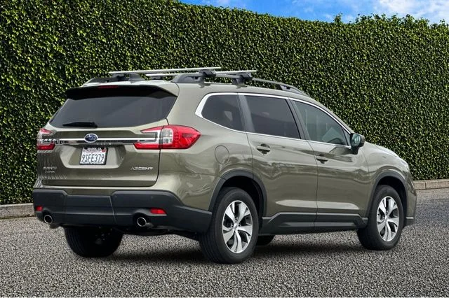 Used 2024 Brown Subaru Premium image 4