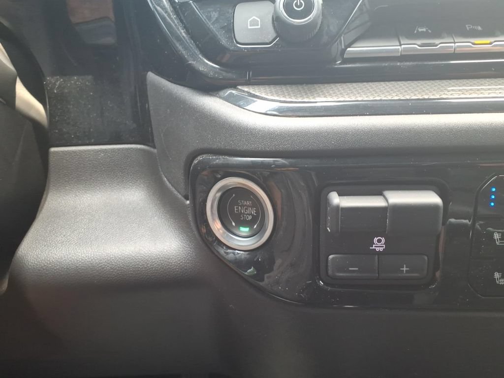 2023 Chevrolet Silverado 1500 ZR2 - Photo 21