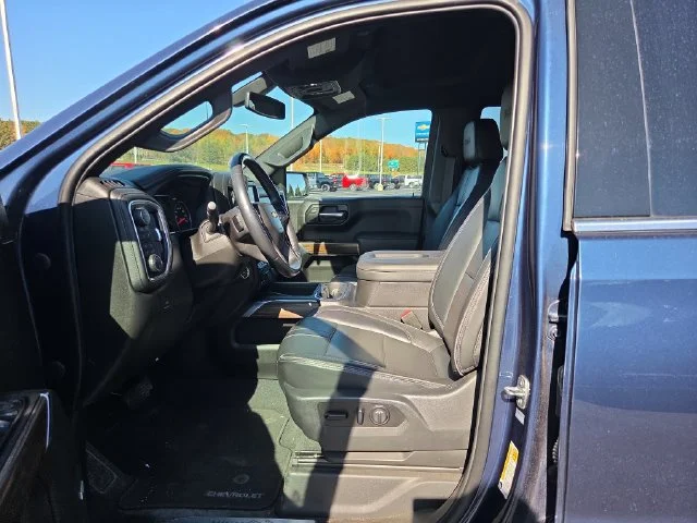 Used 2021 Blue Chevrolet High Country image 11