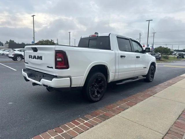 Used 2025 White Ram Big Horn/Lone Star image 7