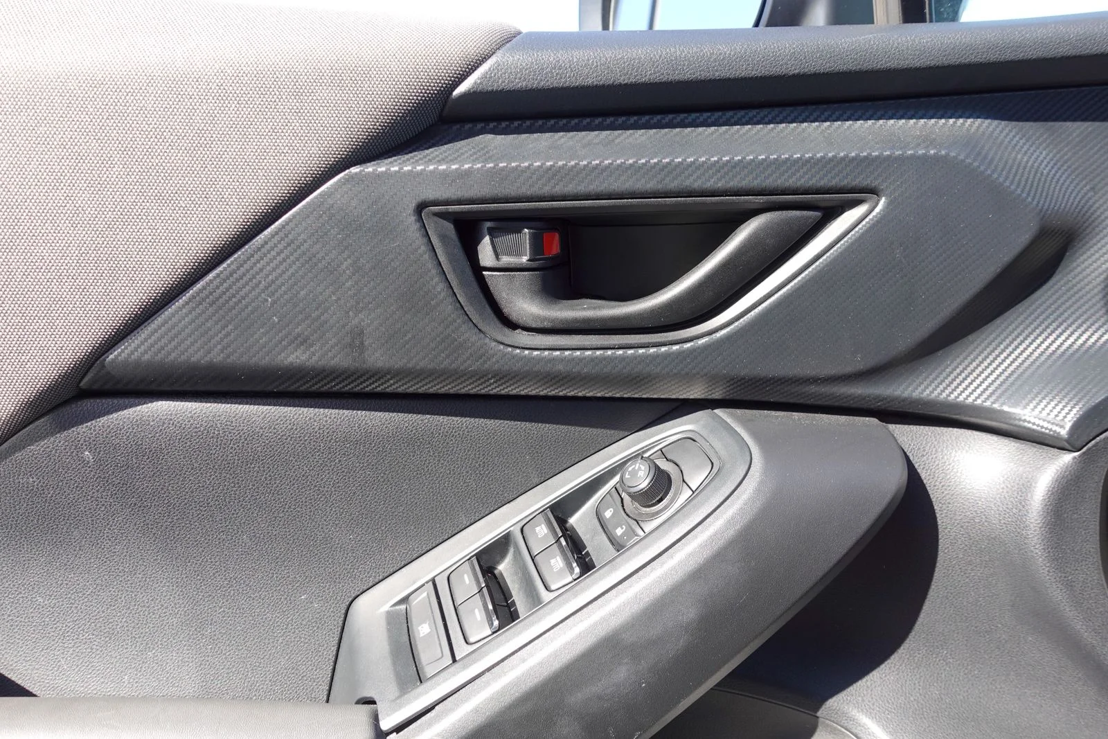 Used 2025 Crystal White Pearl Subaru Premium image 15