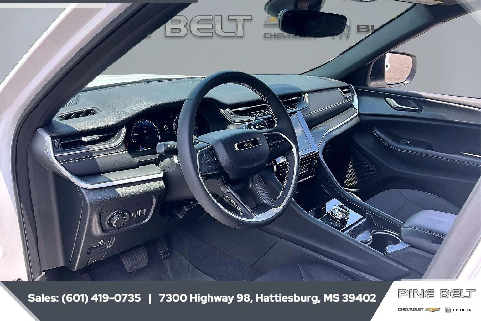 Used 2024 Bright White Clearcoat Jeep Laredo X image 12