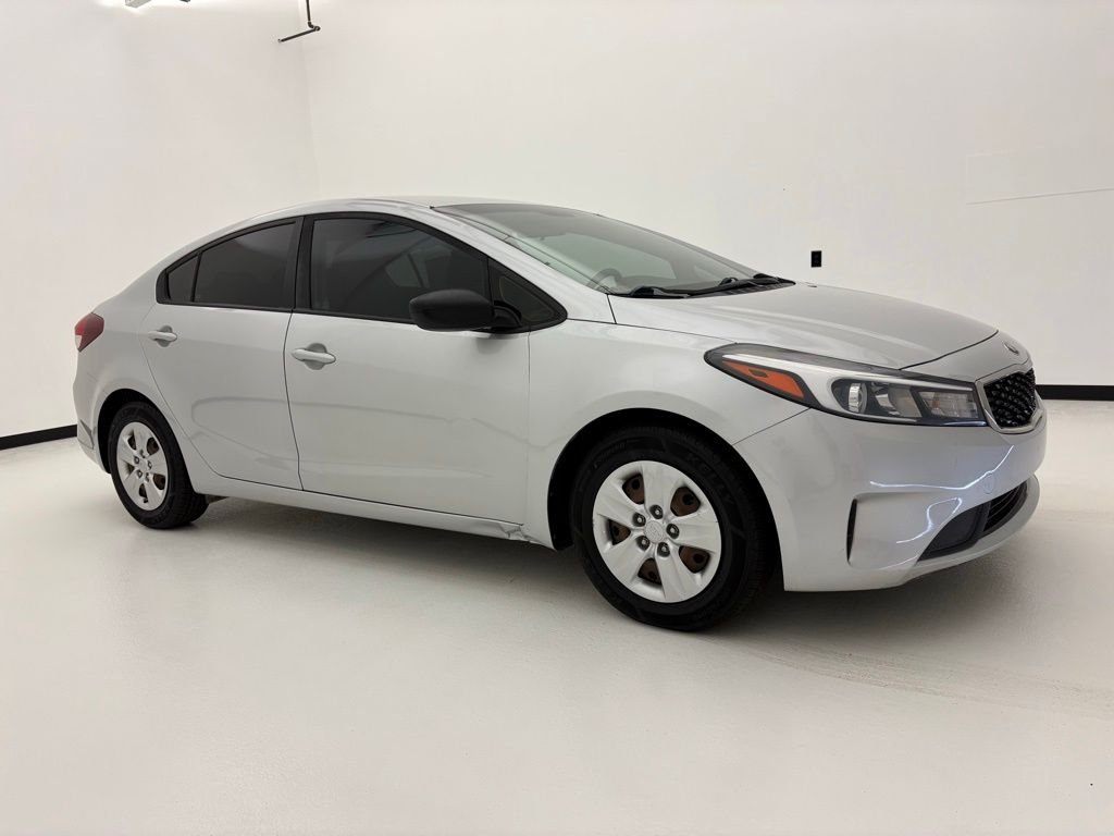 2018 Kia Forte LX's photo