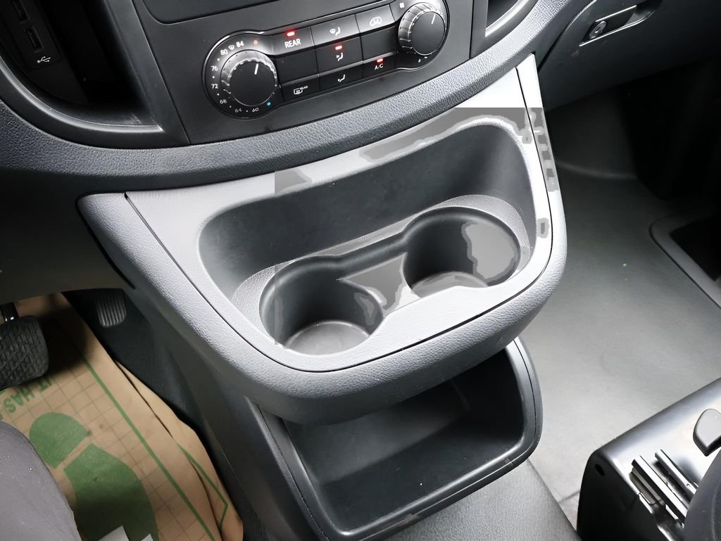 Used 2023 Arctic White Mercedes-Benz Passenger image 26