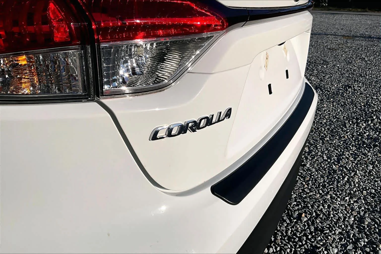 Certified Used 2026 Ice Cap Toyota Hybrid LE image 31