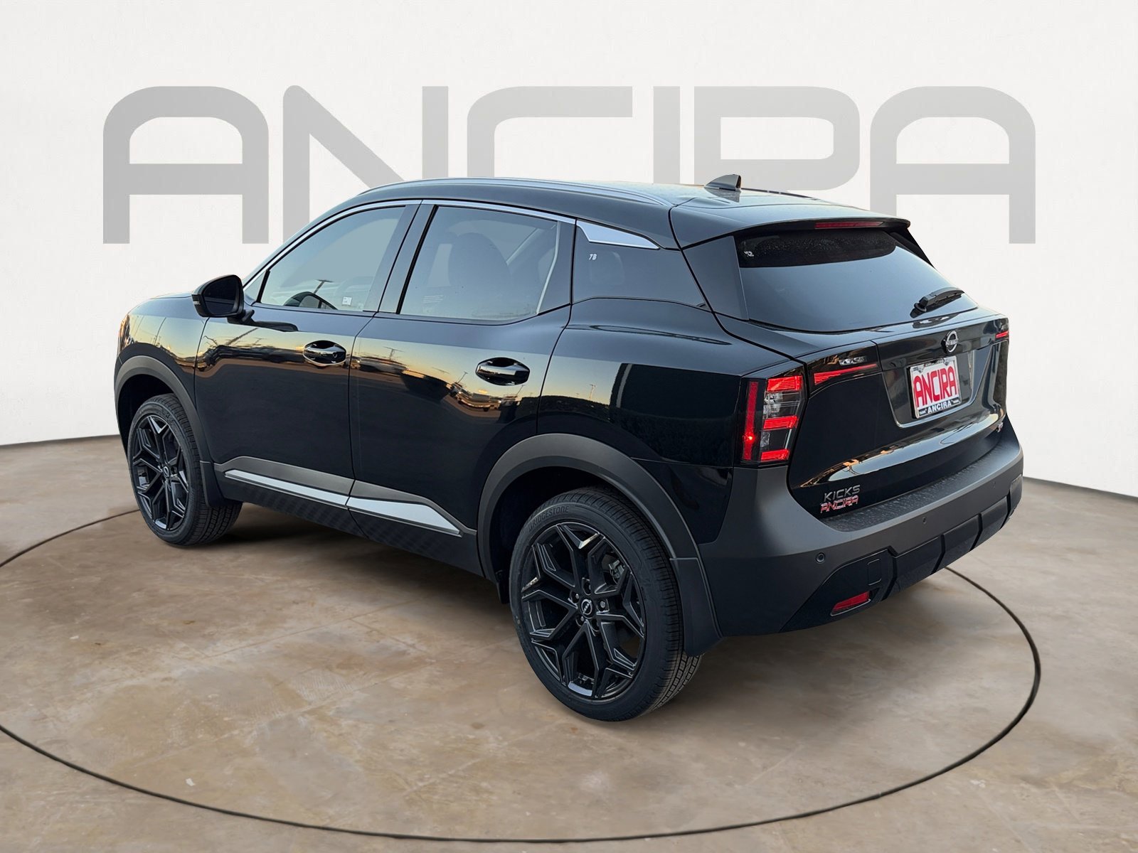 2026 Nissan KICKS SR - Photo 8