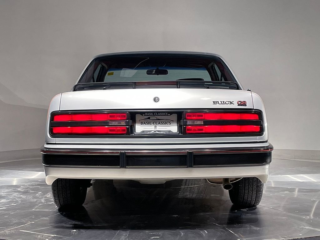 Used 1991  Buick Custom image 48