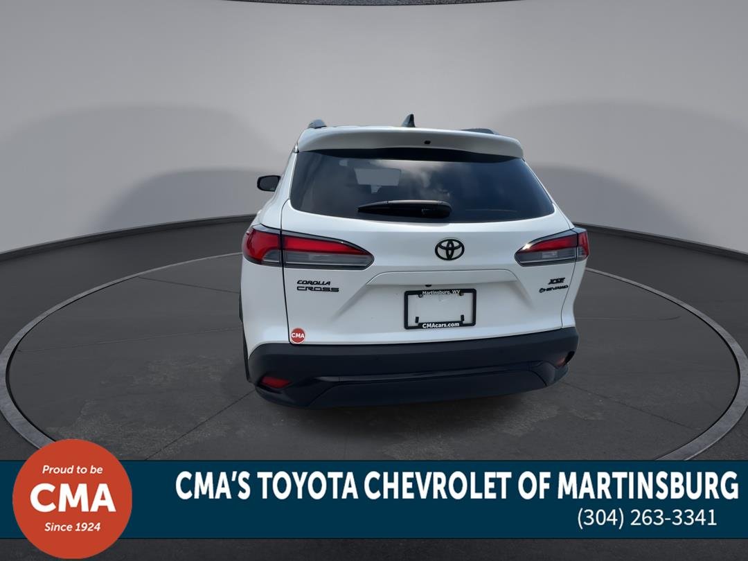 Used 2025 Wind Chill Pearl Toyota XSE image 7