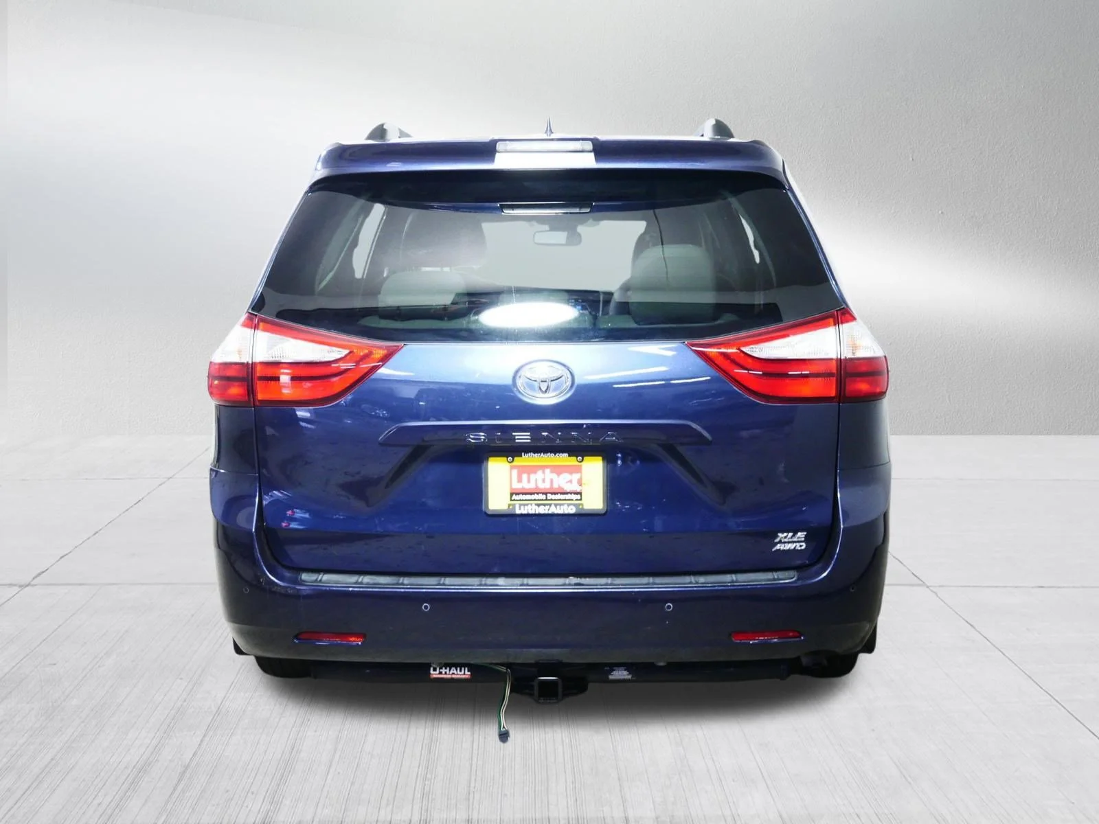 Used 2018 Parisian Night Pearl Toyota XLE image 6