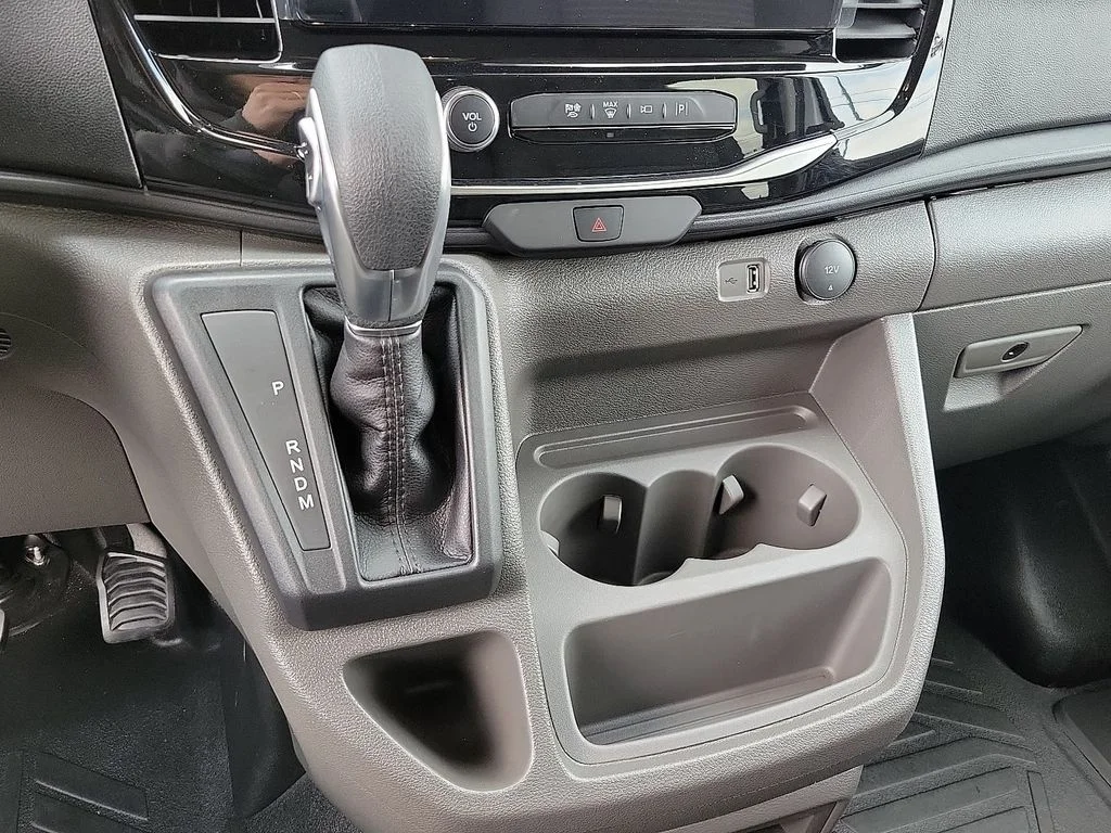 2025 Ford Transit Passenger Van XLT - Photo 16