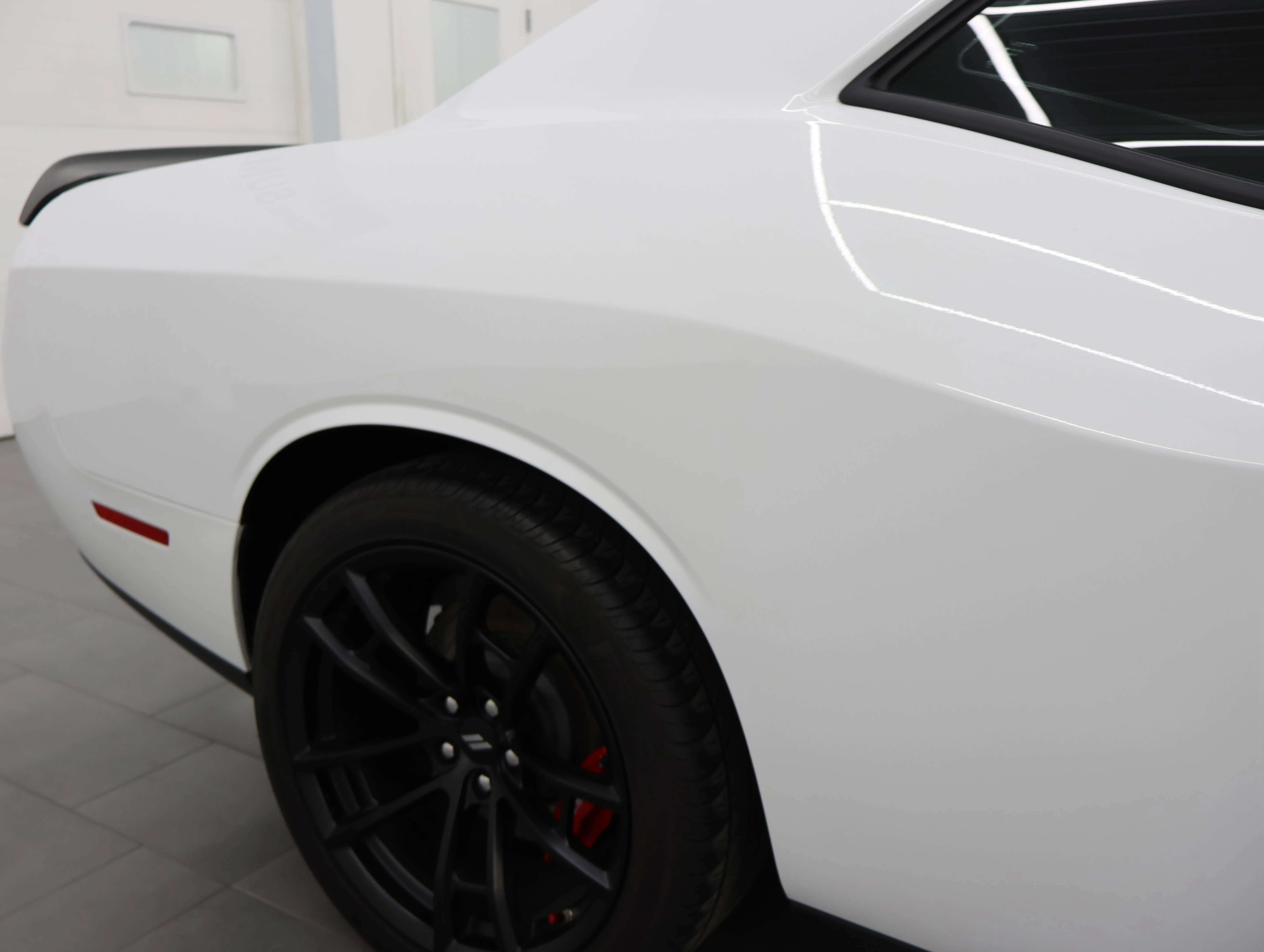 Used 2021 White Knuckle Clearcoat Dodge R/T Scat Pack image 26