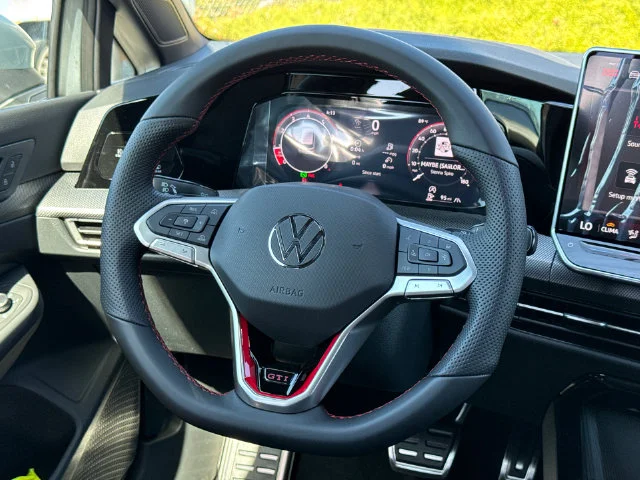New 2026 Alpine Silver Metallic Volkswagen S image 31