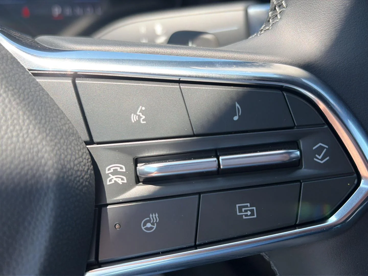 2027 Chevrolet Equinox LT - Photo 32