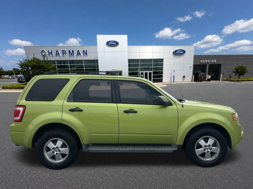 Used 2011 Lime Squeeze Metallic Ford XLT image 6