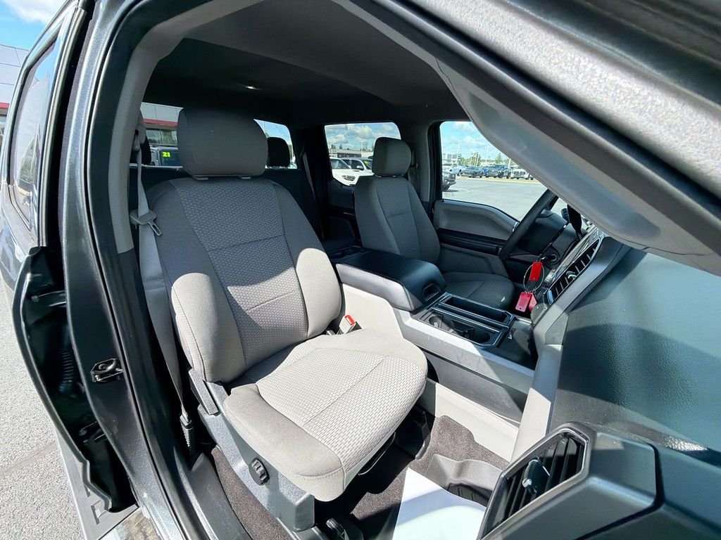 Used 2020 Gray Ford XLT image 30