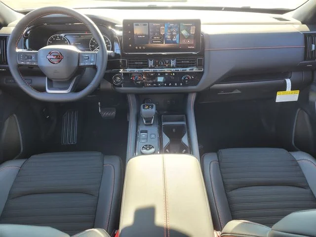 New 2026 Everest White Pearl TriCoat Nissan Rock Creek® image 10