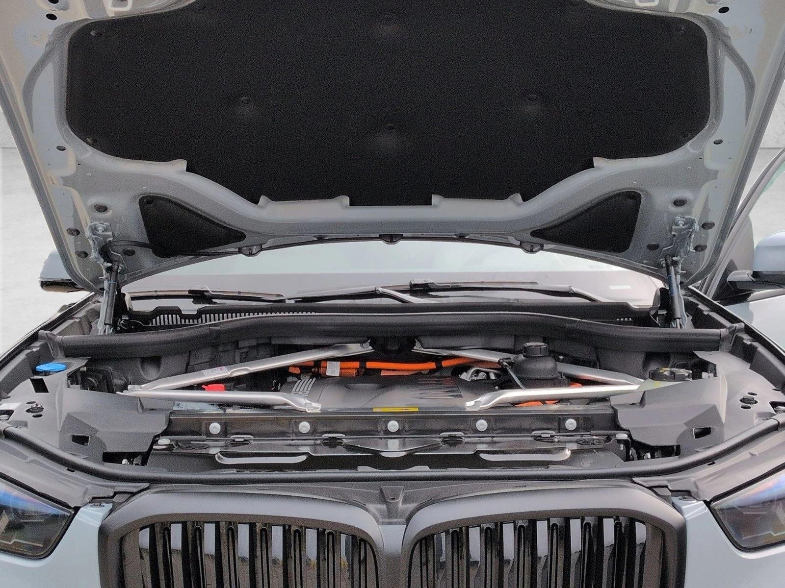 Used 2026 Brooklyn Grey Metallic BMW xDrive50e image 17