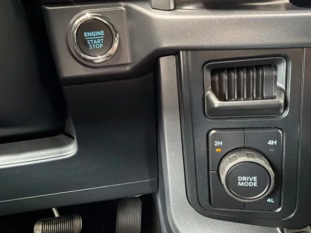 New 2026 Silver Ford XLT image 27