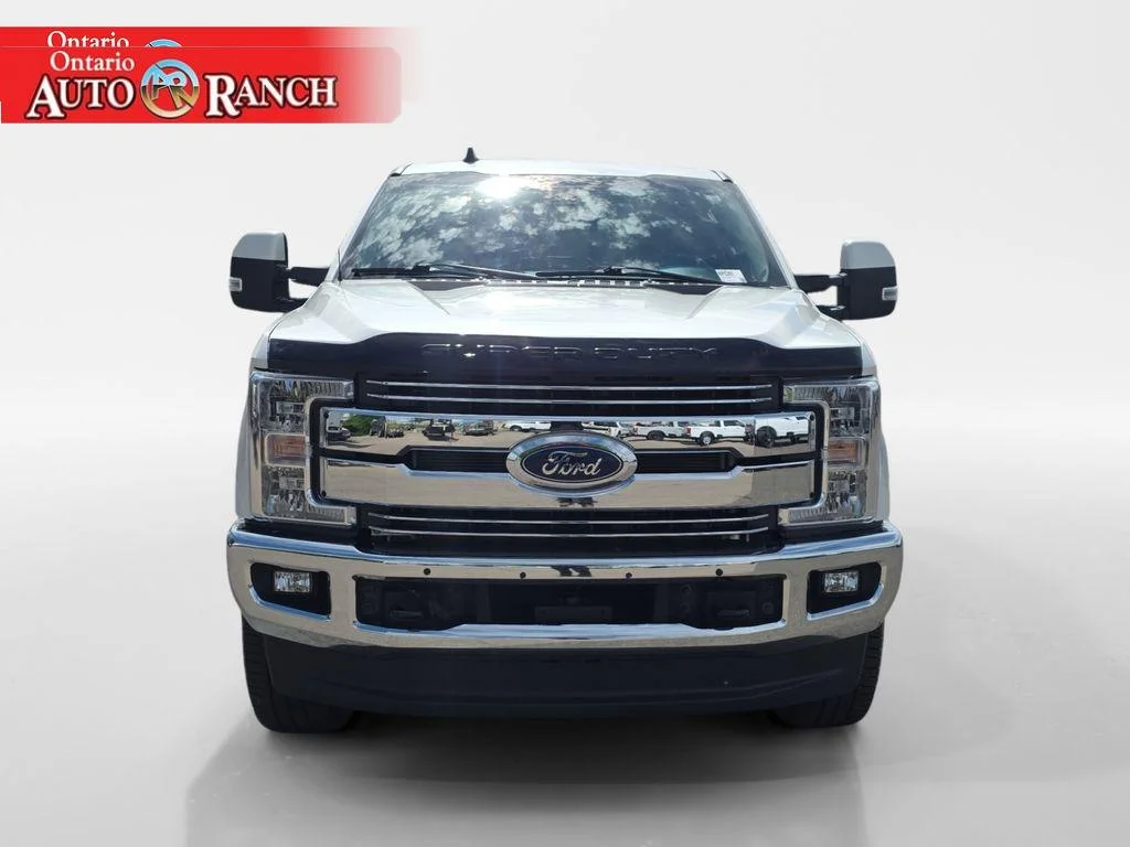 Used 2019 White Platinum Tri-Coat Metallic Ford LARIAT image 8