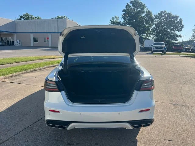 Used 2023 White Nissan Platinum image 8