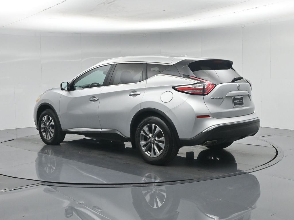 Used 2016 Silver Nissan SL image 6