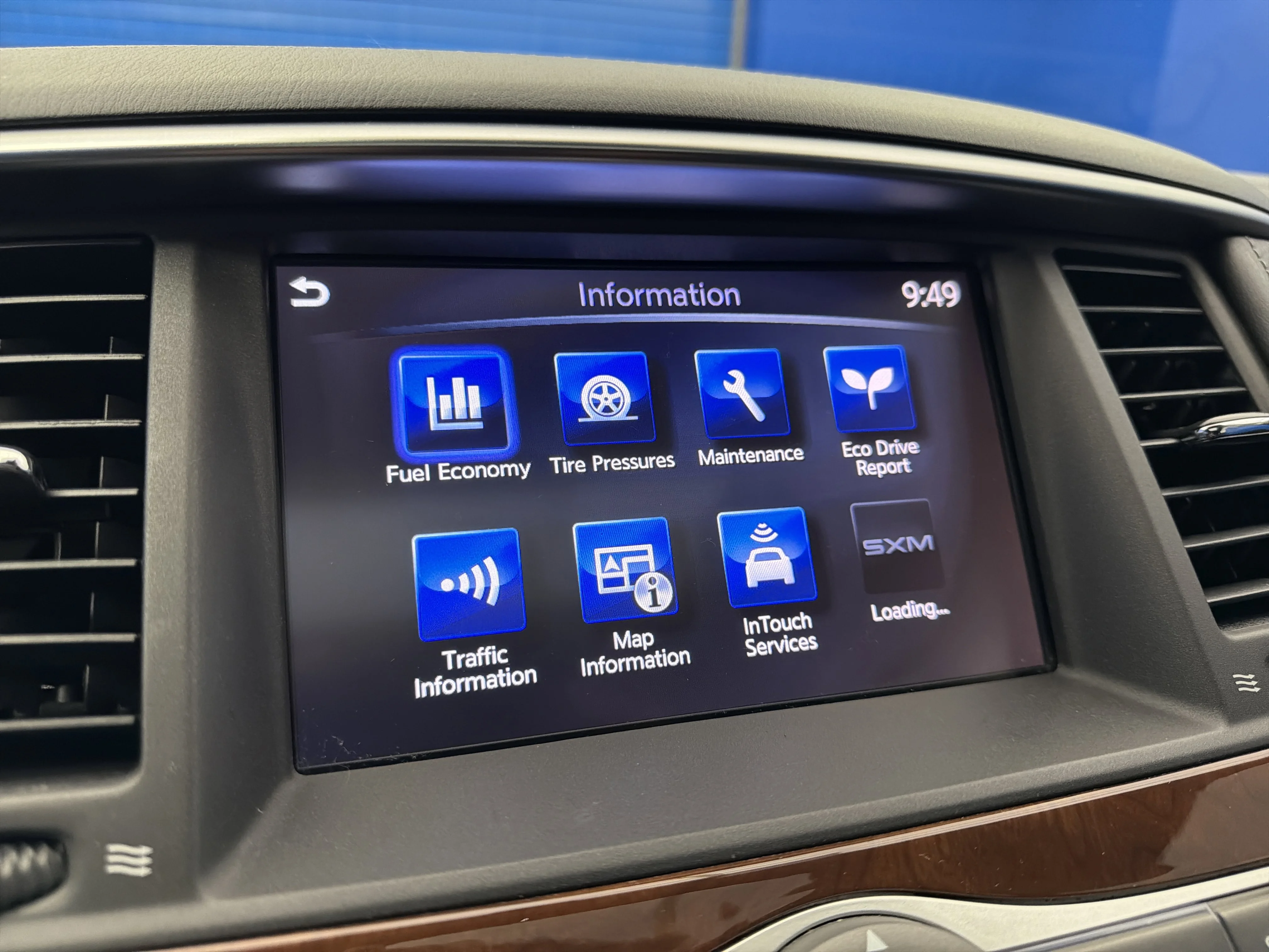 Used 2019 Liquid Platinum INFINITI LUXE image 18