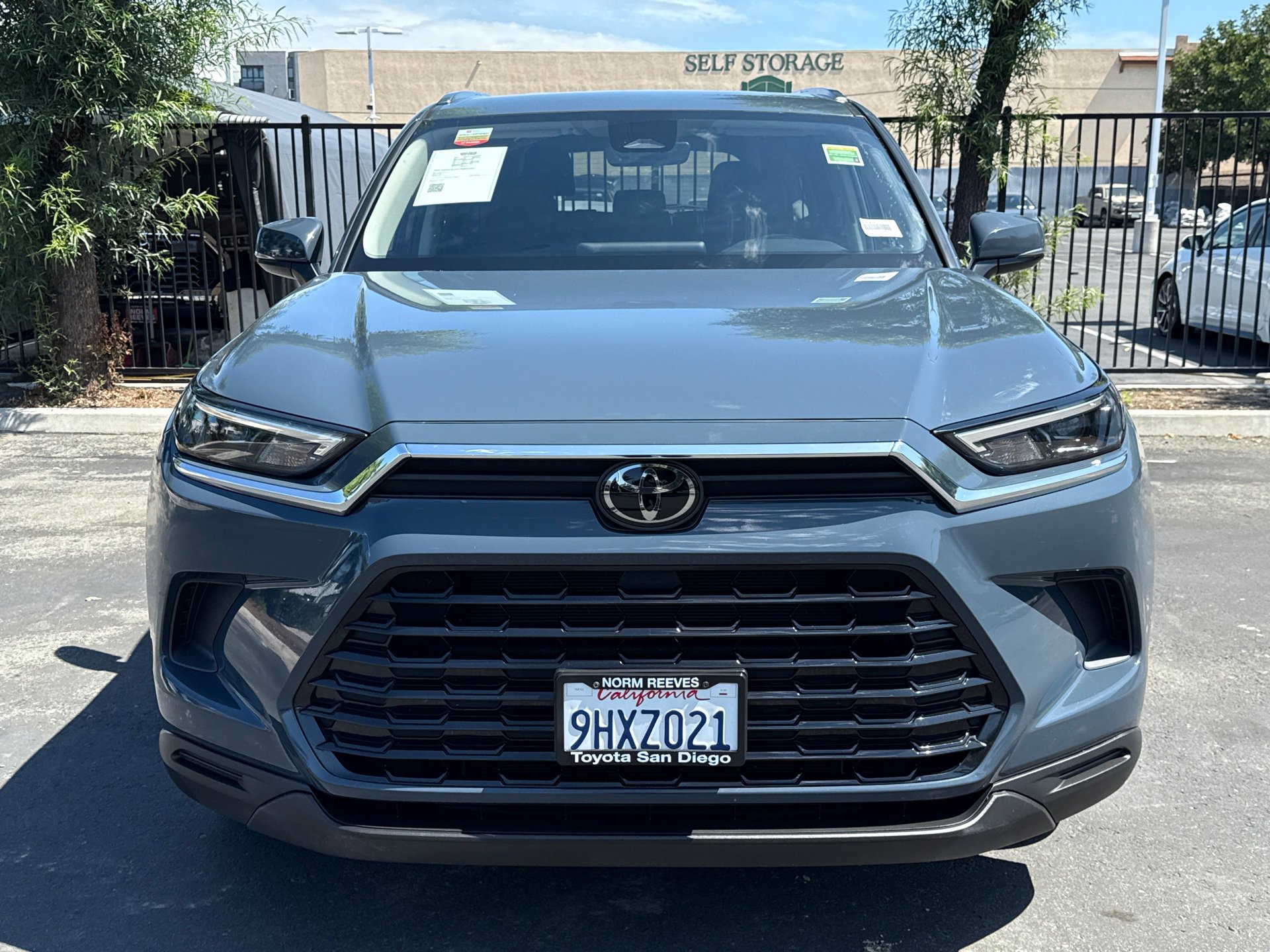 Certified Used 2024 Cloud Toyota XLE image 6