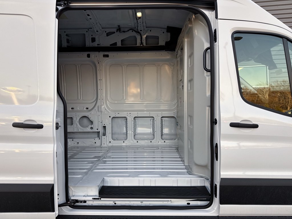 2026 Ford Transit Van Base - Photo 9