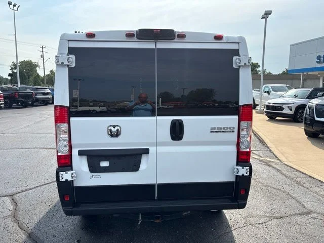 Used 2023 White Ram Base image 6