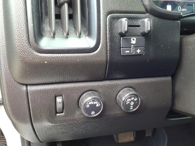Used 2019 White Chevrolet ZR2 image 16