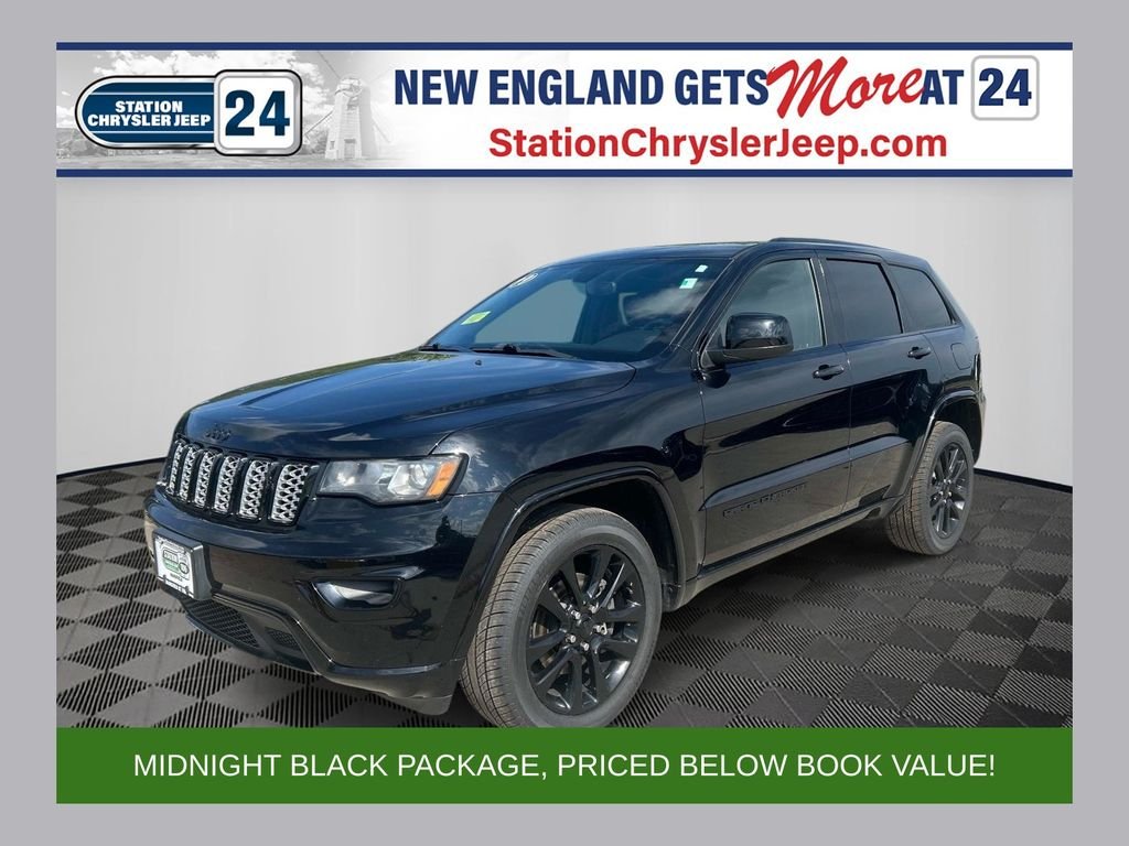 Used 2019 Black Jeep Altitude image 1