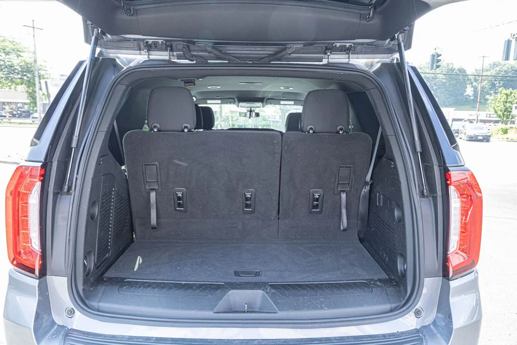 Used 2022 Gray GMC SLE image 30