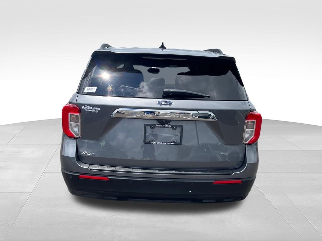 Used 2022 Gray Ford XLT image 4