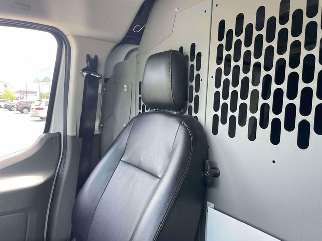 Used 2021 Oxford White Ford Base image 27