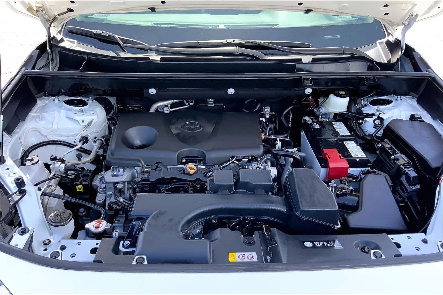 Used 2025 Ice Cap Toyota XLE image 31