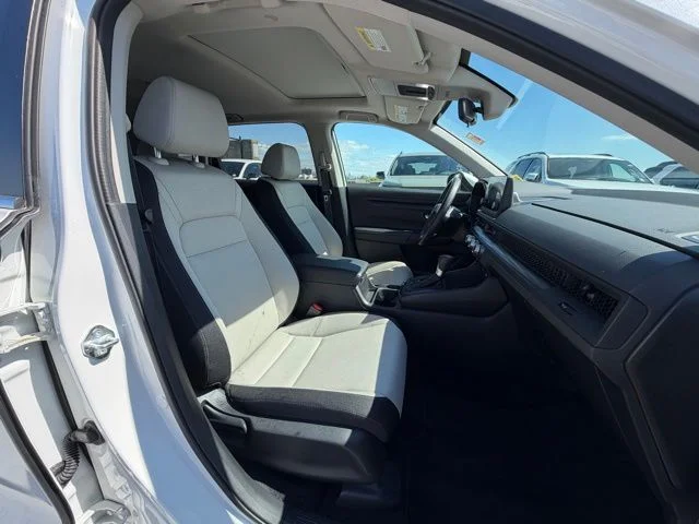 Used 2024  Honda EX image 17