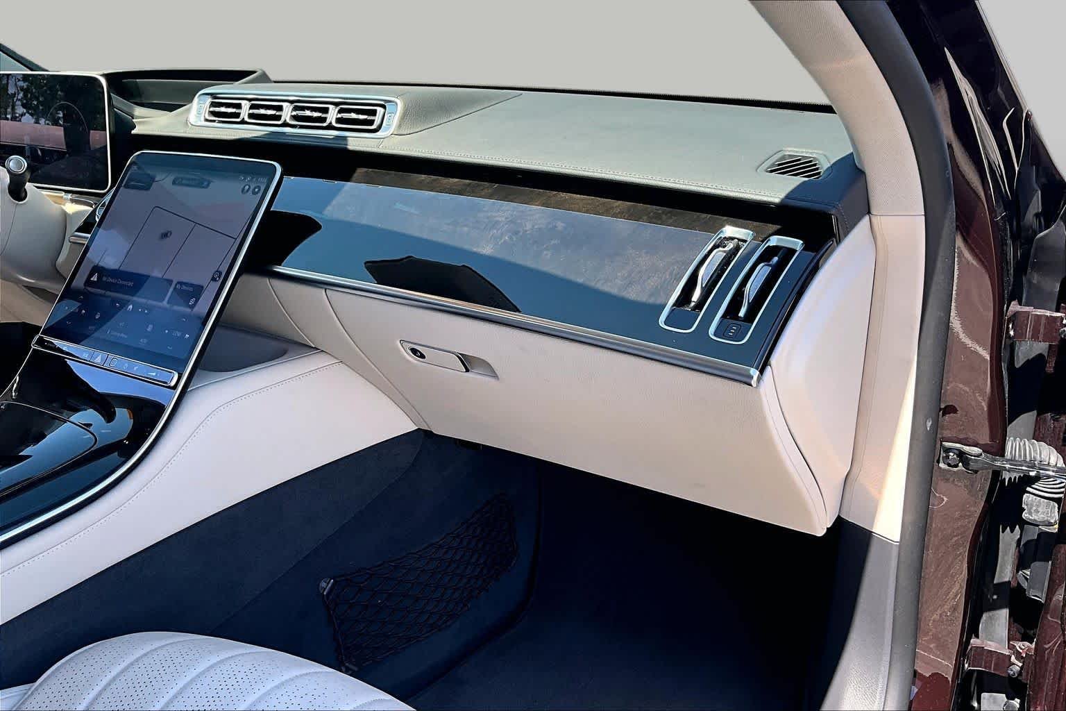 Used 2023 Rubellite Red Mercedes-Benz S 500 image 19