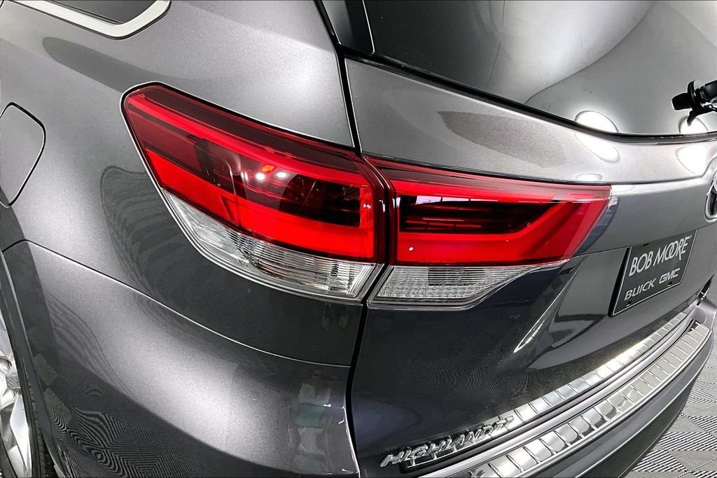 Certified Used 2019 Gray Toyota Limited image 21