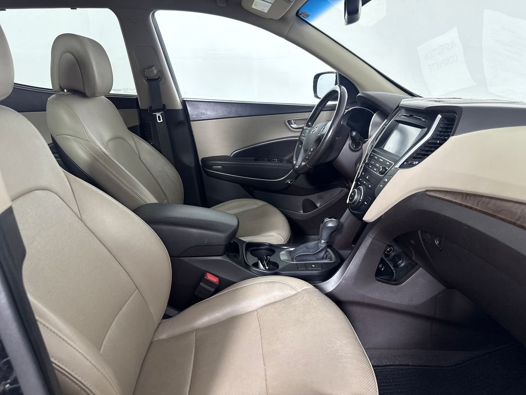 Used 2018 Black Hyundai 2.4 Base image 9