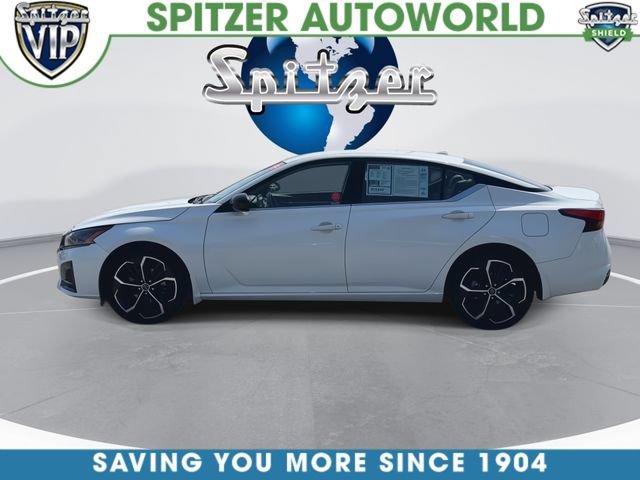 Used 2023 White Nissan 2.5 SR image 6