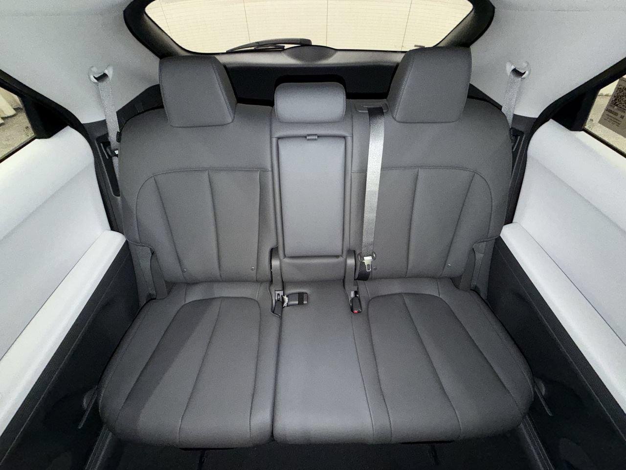 New 2026 Abyss Black Hyundai SEL image 20